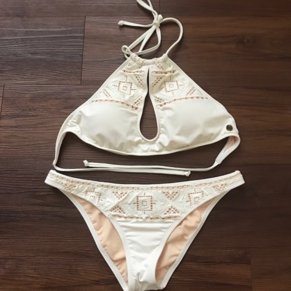Billabong "At Sea" Bikini Set, NWOT - Size S - Picture 4 of 11